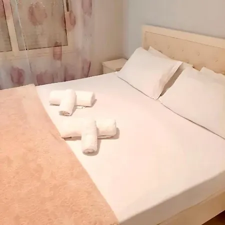 Arel And Dea Apartments Sarande