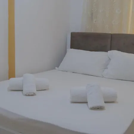 Apartment Arel And Dea Apartments Sarande