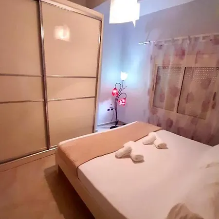 Apartment Arel And Dea Apartments Sarande