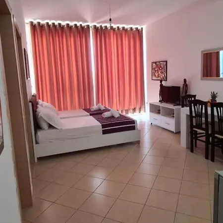 Arel And Dea Apartments Apartment